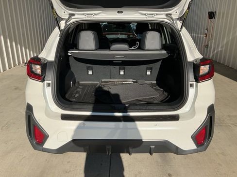 Used 2024 Subaru Crosstrek 2.5i Limited w/ Crosstrek Mirror Package image 17