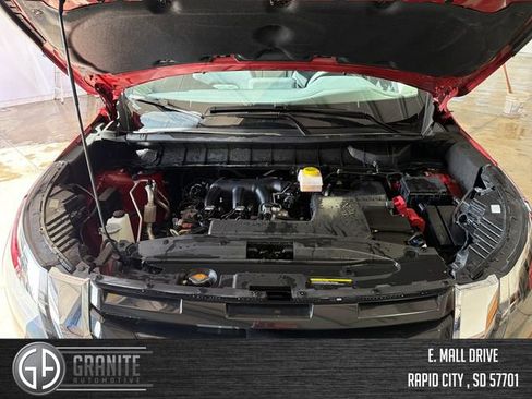 Used 2023 Nissan Pathfinder SV image 22