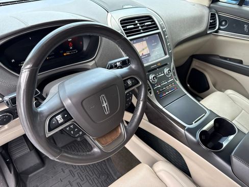 Used 2020 Lincoln Nautilus Reserve w/ Equipment Group 201A AWD/4WD image 23