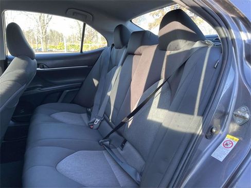 Used 2019 Toyota Camry LE image 16