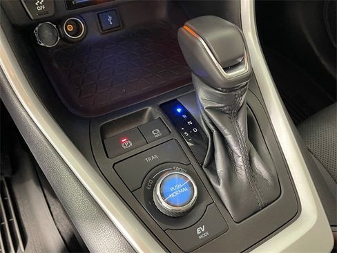 Used 2021 Toyota RAV4 Limited w/ Limited Grade Weather Package image 11