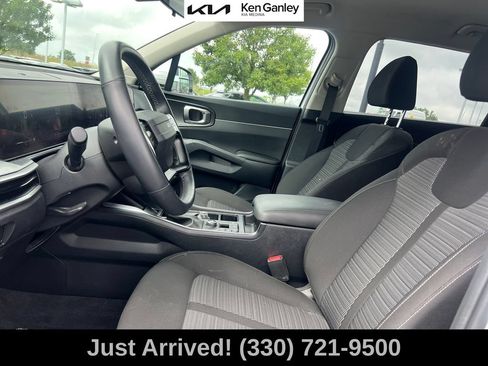 Certified 2026 Kia Sorento LX FWD image 11
