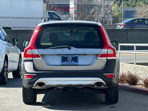 Used 2016 Volvo XC70 T5 Platinum w/ Protection Package image 7