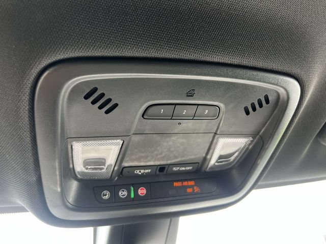 Certified 2023 Chevrolet Traverse LT FWD image 35
