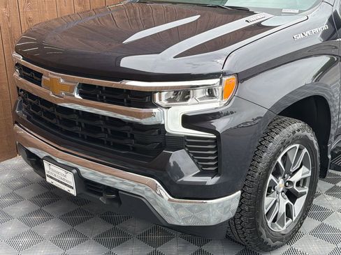 Used 2024 Chevrolet Silverado 1500 LT AWD/4WD image 21