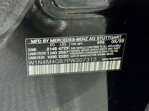 Used 2023 Mercedes-Benz GLB 250 w/ Premium Package image 67