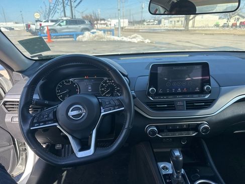 Used 2024 Nissan Altima 2.5 SR image 6