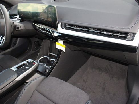 Used 2025 BMW X1 xDrive28i w/ Technology Package image 33