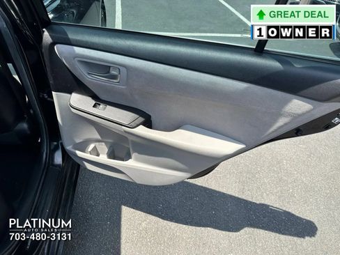Used 2015 Toyota Camry XSE w/ Moonroof Package FWD image 19