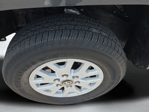 Certified 2026 Toyota Tacoma SR5 AWD/4WD image 29