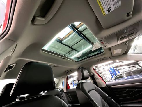 Used 2023 Volkswagen Jetta SEL image 25