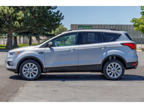 Used 2019 Ford Escape SEL AWD/4WD image 6