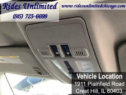 Used 2013 Cadillac SRX Luxury w/ Driver Awareness Package image 38