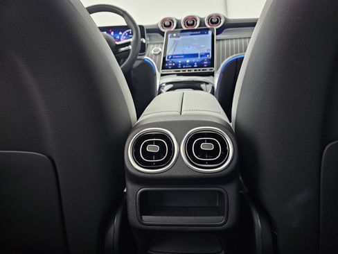 Certified 2025 Mercedes-Benz GLC 300 4MATIC image 27