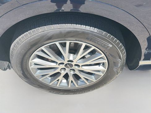 Used 2025 Genesis GV80 2.5T Standard AWD/4WD image 34