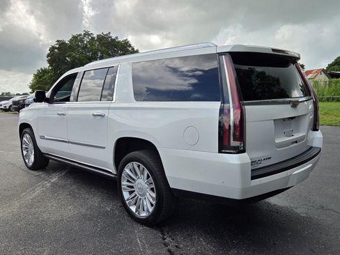 Certified 2018 Cadillac Escalade ESV Platinum RWD image 3