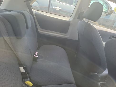 Used 2009 Toyota Yaris 2-Door Hatchback FWD image 10