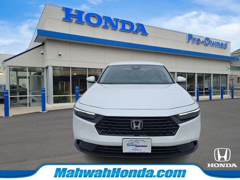 Used 2025 Honda Accord LX image 2