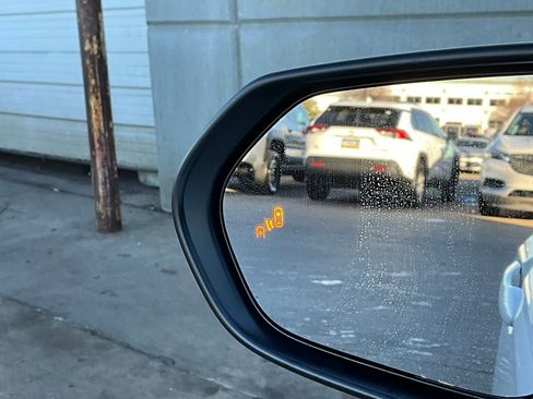 Used 2025 Toyota Camry LE image 19