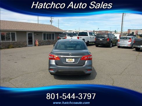 Used 2019 Nissan Sentra SV image 4