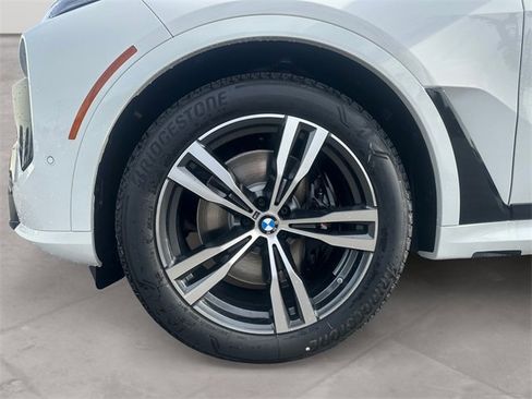 New 2026 BMW X7 xDrive40i w/ M Sport Package image 14