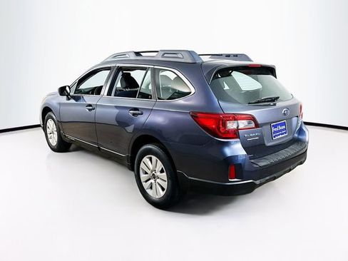 Used 2017 Subaru Outback 2.5i AWD/4WD image 5