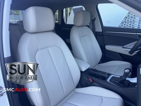 Certified 2025 Audi Q3 2.0T Premium Plus w/ Premium Plus Package image 6