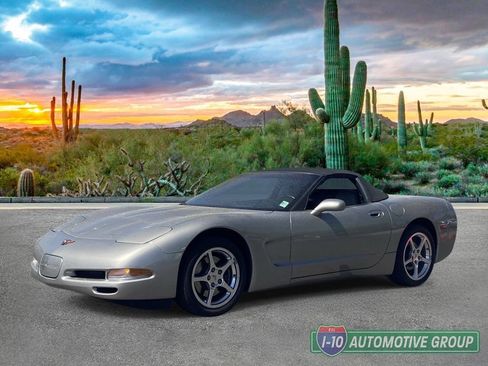 Used 2001 Chevrolet Corvette Convertible w/ Preferred Equipment Group2 RWD image 3