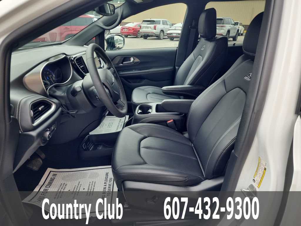 New 2026 Chrysler Pacifica Select w/ S Appearance Package FWD image 11