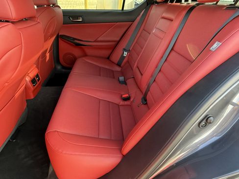 Certified 2025 Lexus IS 350 F Sport image 28