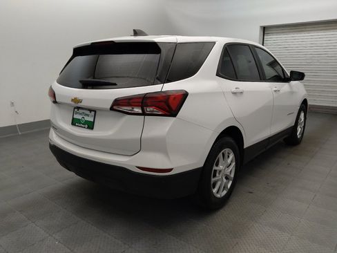Used 2024 Chevrolet Equinox LS w/ Driver Confidence II Package FWD image 9