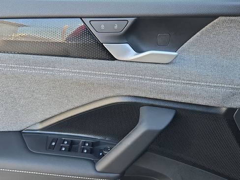 New 2025 Volkswagen Tiguan S image 36