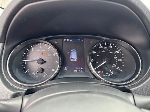 Used 2021 Nissan Rogue Sport S image 21