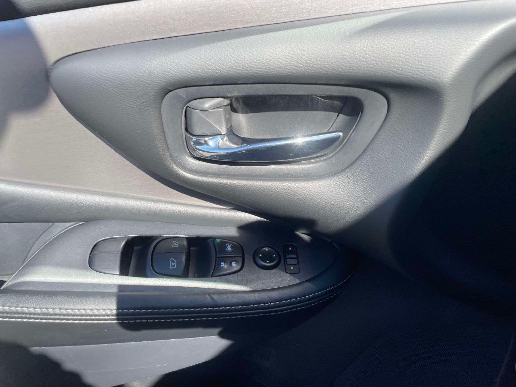 Used 2024 Nissan Murano SV FWD image 21