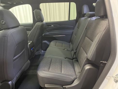 Used 2025 Chevrolet Traverse LT w/ Sun and Wheel Package AWD/4WD image 26