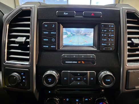 Used 2015 Ford F150 XLT w/ Equipment Group 301A Mid AWD/4WD image 31