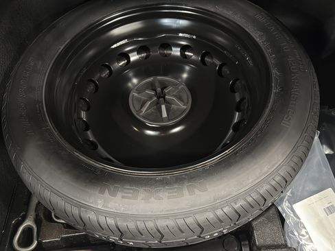 Certified 2023 Mercedes-Benz GLE 450 4MATIC image 11
