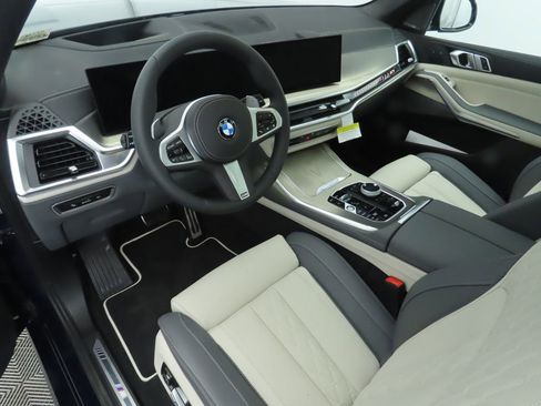 New 2026 BMW X7 xDrive40i w/ Executive Package image 9