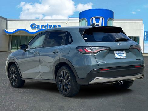 Used 2024 Honda HR-V Sport image 4