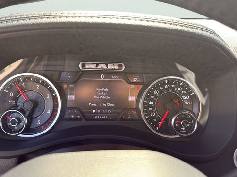 Used 2019 RAM 2500 Laramie AWD/4WD image 14