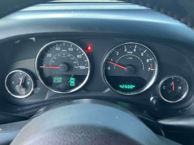Used 2016 Jeep Wrangler Sahara w/ Connectivity Group AWD/4WD image 25