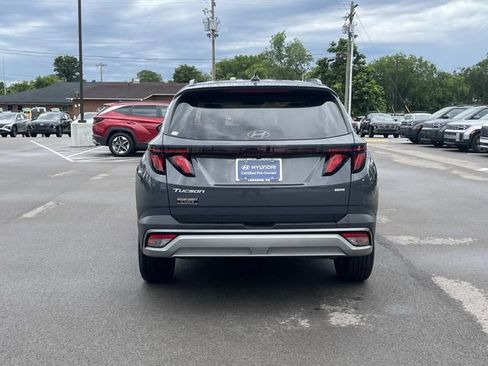 Certified 2025 Hyundai Tucson SEL AWD/4WD image 6