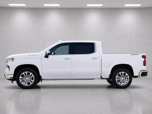 Used 2023 Chevrolet Silverado 1500 LTZ AWD/4WD image 6
