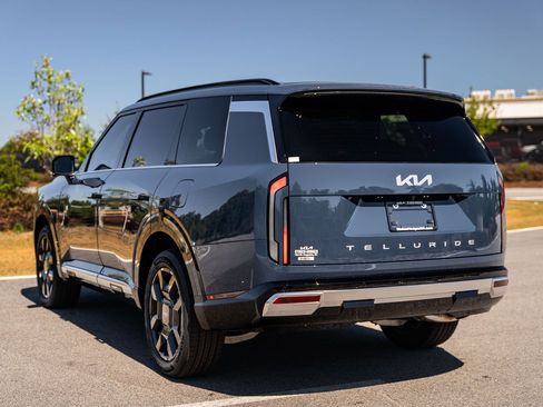 New 2027 Kia Telluride SX FWD image 3