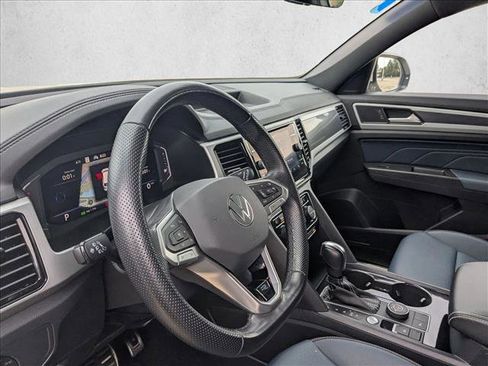 Used 2022 Volkswagen Atlas Cross Sport SEL R-Line image 10