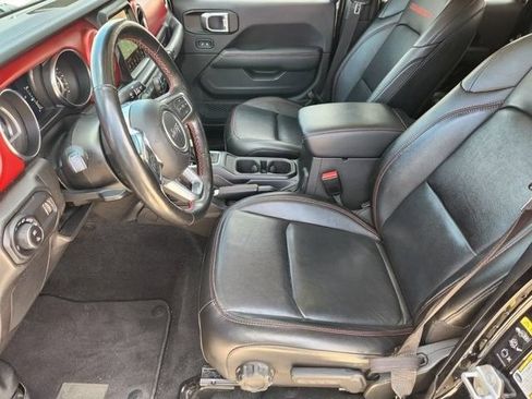 Used 2023 Jeep Gladiator Rubicon w/ Cold Weather Group AWD/4WD image 12