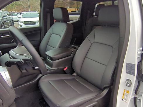 Certified 2026 Chevrolet Colorado LT w/ LT Convenience Package image 19