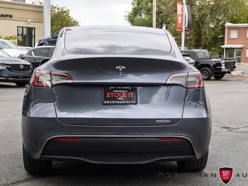 Used 2023 Tesla Model Y Long Range AWD/4WD image 16