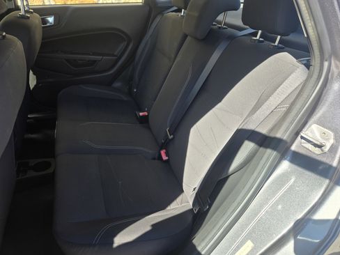 Used 2014 Ford Fiesta SE image 7