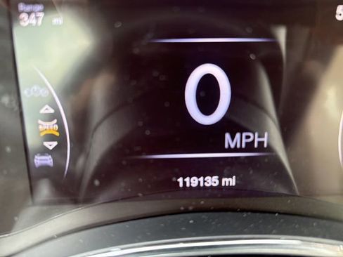 Used 2019 Jeep Grand Cherokee Limited image 9